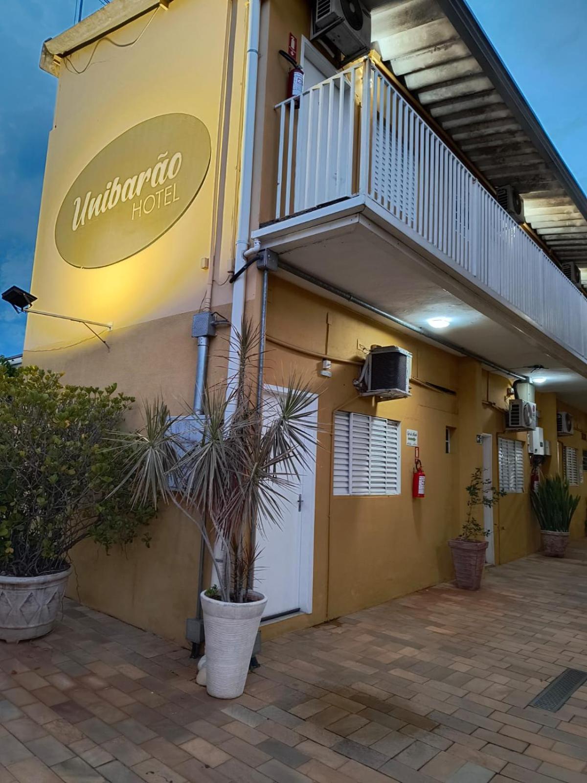 Unibarao Hotel -Proximo As Universidades Unicamp-Puc-Hospitais -Bancos-Restaurantes-Praca Capital -Shopping Dom Pedro - Expo Dom Pedro-Ceasa Кампинас Екстериор снимка